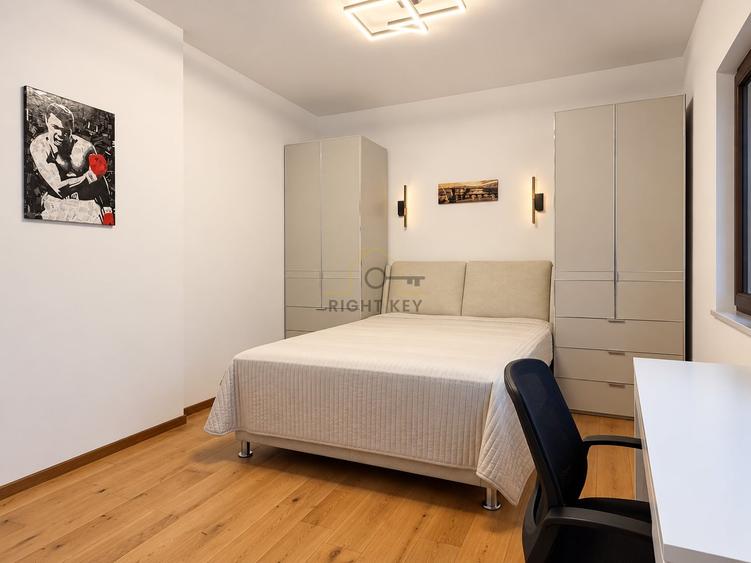 Apartament cu 3 camere decomandat, mobilat în Capitale
