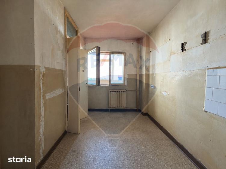 Apartament cu 2 camere decomandat în Faleză