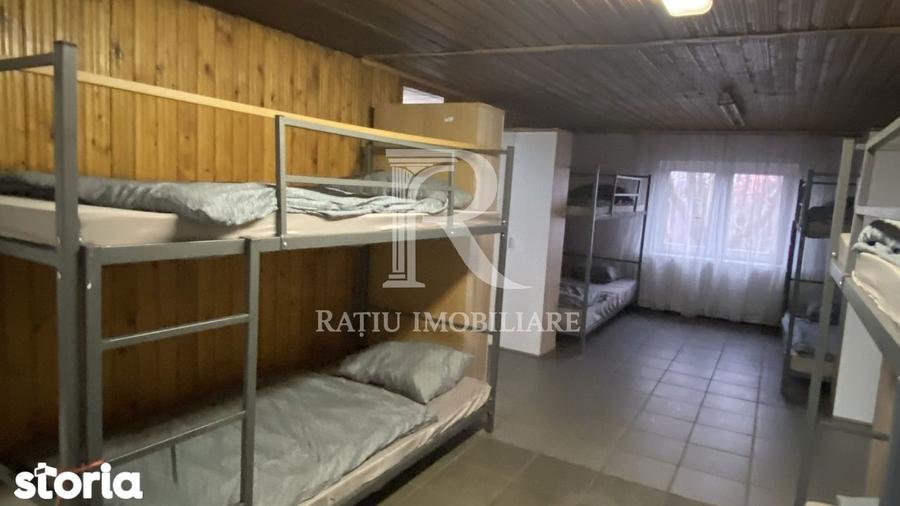 Casă cu 6 camere cu Teren 2582 Mp în Episcopia Bihorului