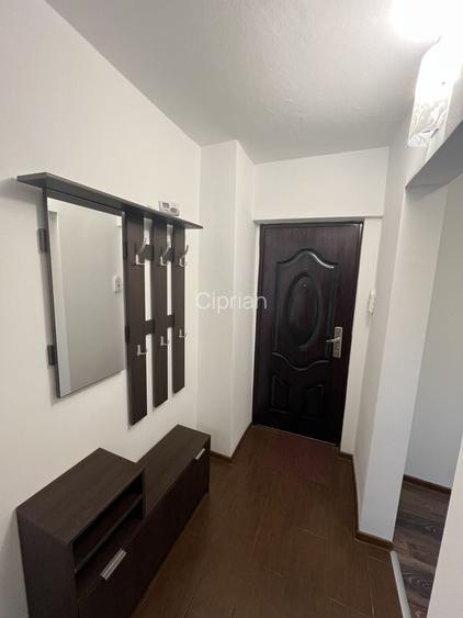Apartament situat pe bulevard.