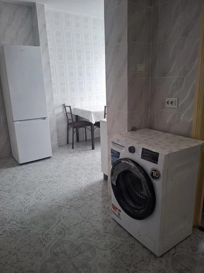 Apartament cu 2 camere decomandat în Precista