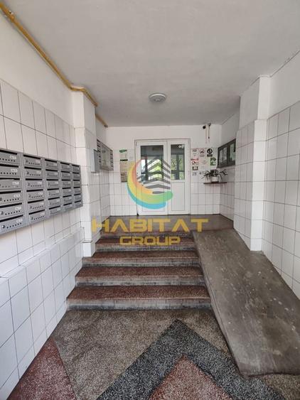 Apartament cu 3 camere decomandat în Dristor