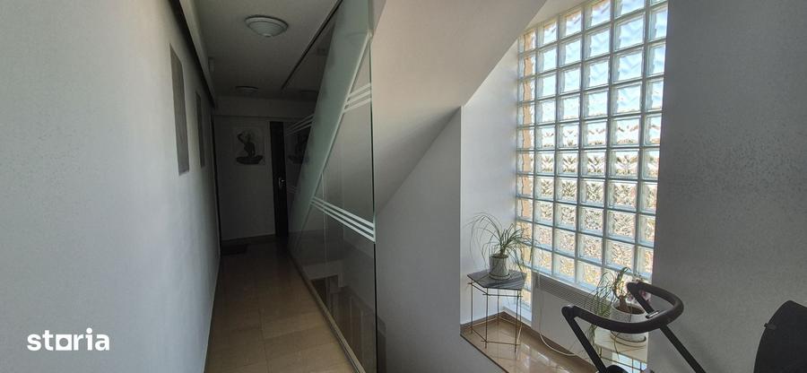 Apartament cu 3 camere decomandat în Iancului