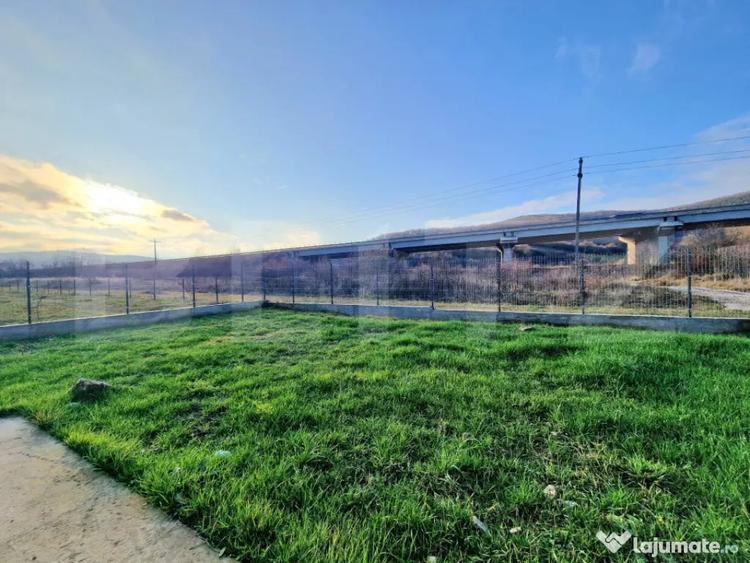 Casă cu 4 camere cu Teren 400 Mp în Luna