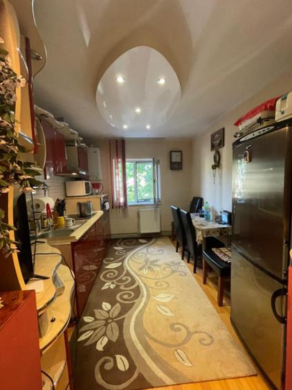 Apartament cu 2 camere decomandat în Hotvon