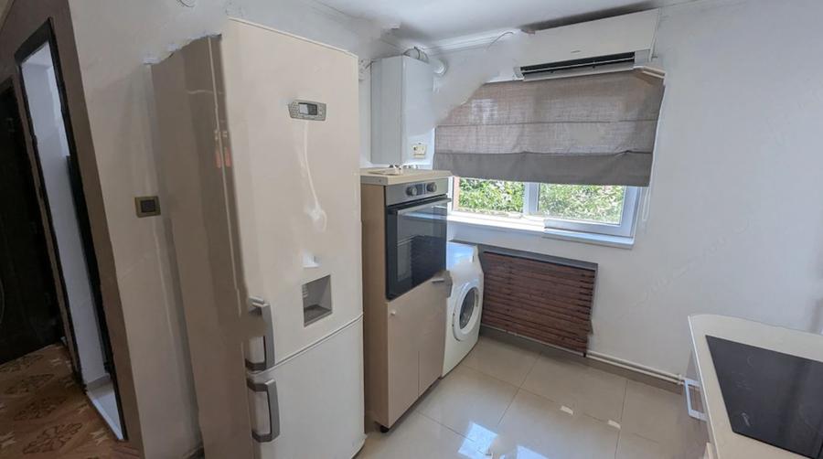Apartament cu 3 camere decomandat, mobilat în Mihai Bravu