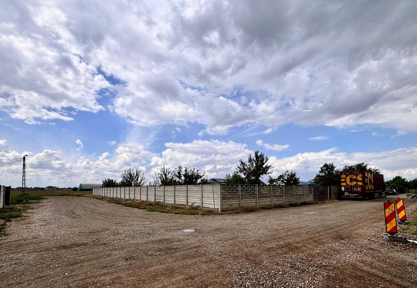 Teren Construcții intravilan de 1564 mp, în Exterior Vest