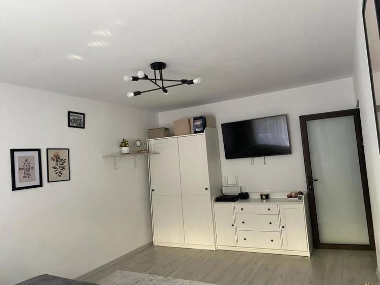 Apartament cu 2 camere decomandat în Trivale