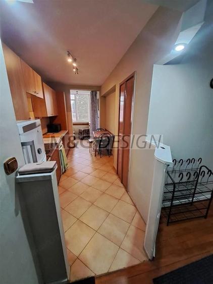 Apartament cu 3 camere decomandat în Semicentral