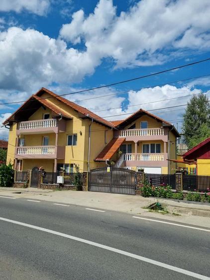 Casă cu 3 camere în Vlădesti