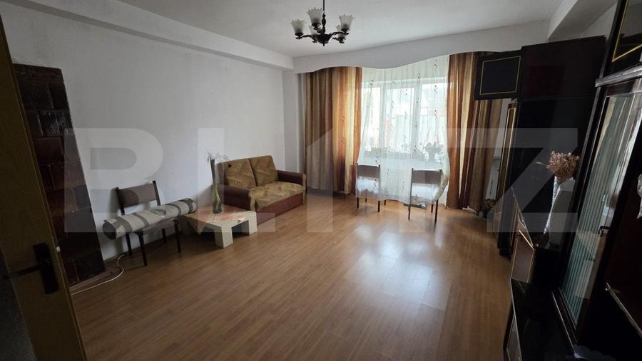 Casă individuală cu 4 camere cu Canalizare în Central