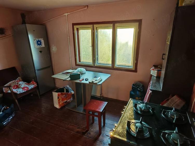 Casă cu 5 camere cu Teren 23000 Mp în Blăjeni