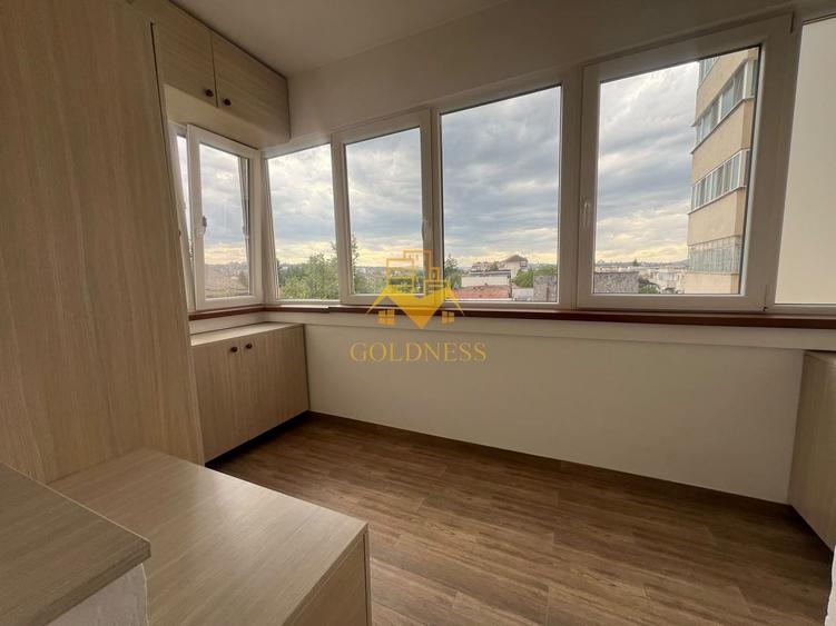Apartament cu 4 camere semidecomandat, mobilat în Gheorgheni