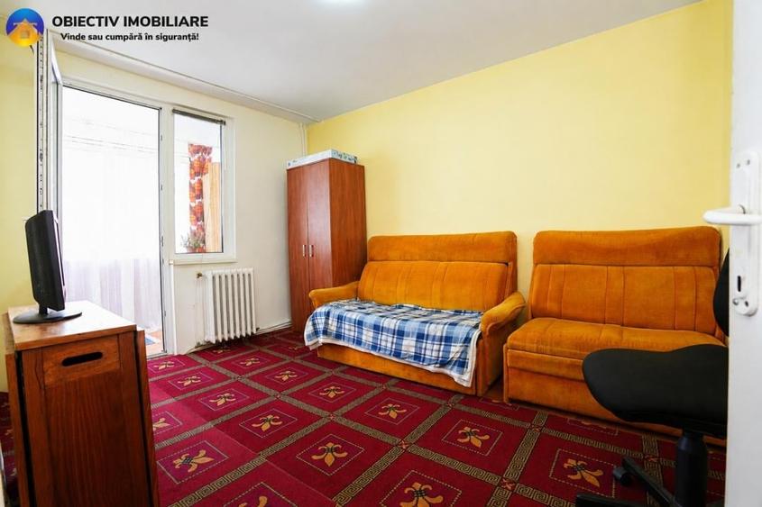 Apartament cu 3 camere decomandat în Dărmănești