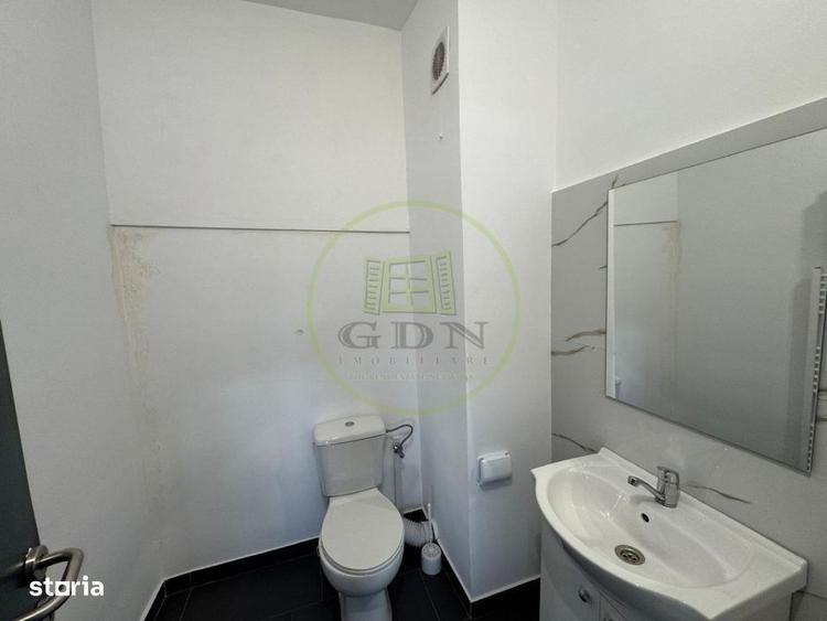 Spațiu comercial, de 200 mp, în Central
