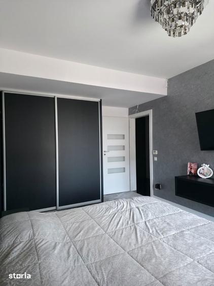 Apartament cu 3 camere în Piața Centrală