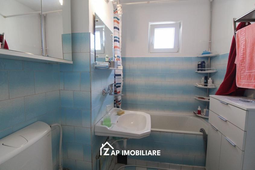 Apartament cu 2 camere decomandat, mobilat în Tudor