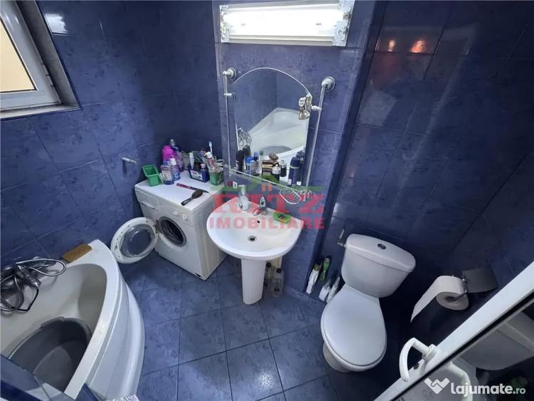 Apartament cu 3 camere decomandat în Zahana