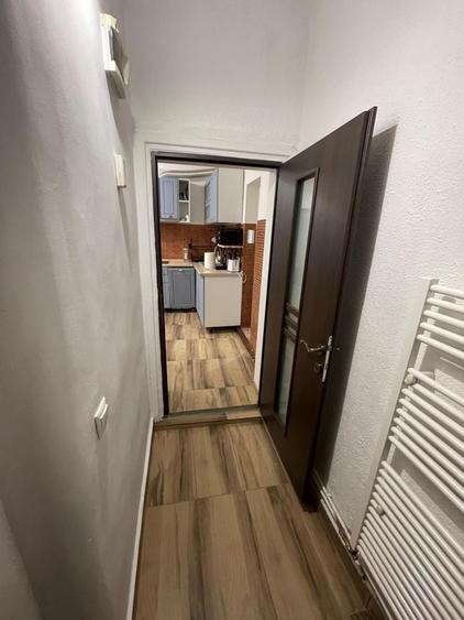 Apartament cu 2 camere decomandat în Noua