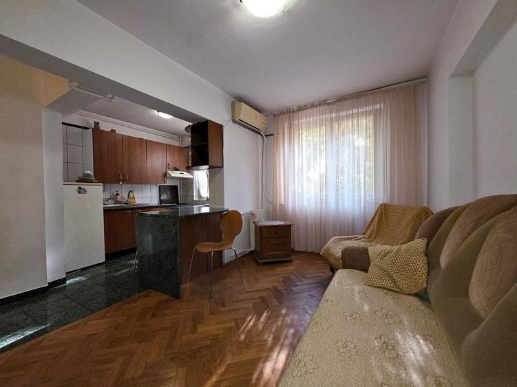 Apartament cu 2 camere semidecomandat, mobilat în Obor