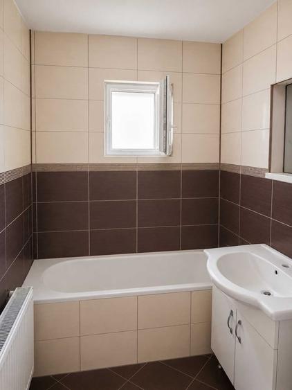 Apartament cu 2 camere decomandat în Republicii