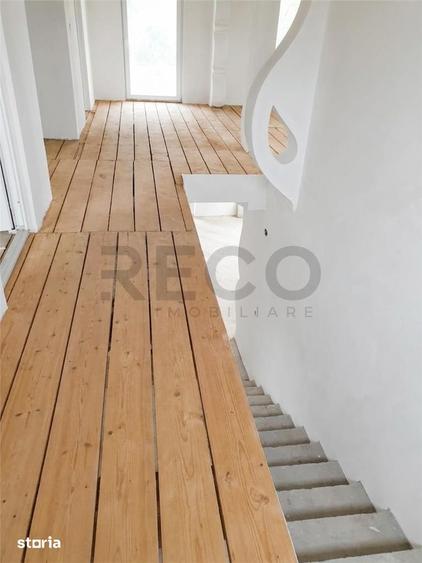 Casă cu 5 camere cu Teren 900 Mp în Tileagd