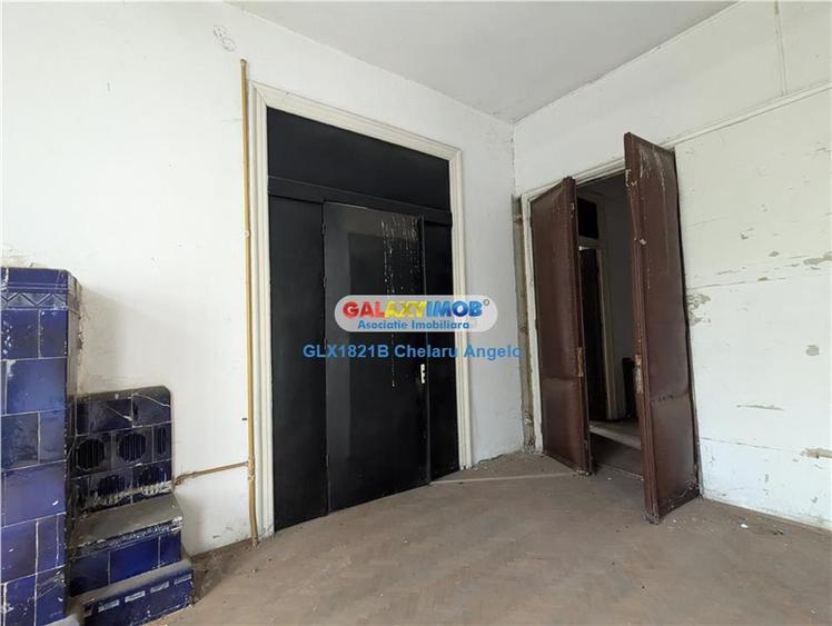 Casă cu 10 camere cu Teren 521 Mp în Cișmigiu