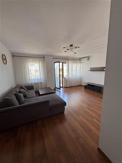 Apartament cu 2 camere decomandat în Aradului