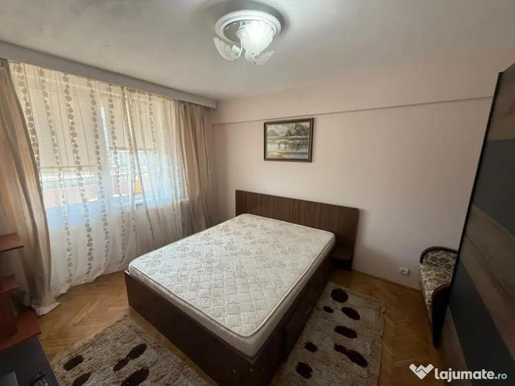 Apartament cu 2 camere semidecomandat în Central