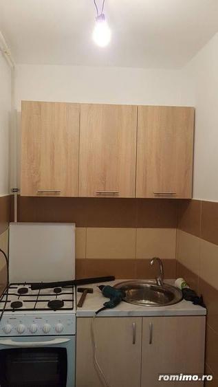 Garsonieră decomandată în Soarelui