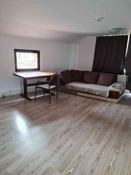 Hotel/Pensiune, de 24 mp, în Batiz