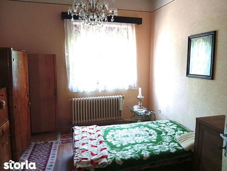 Casă cu 3 camere cu Teren 370 Mp în Funcționarilor