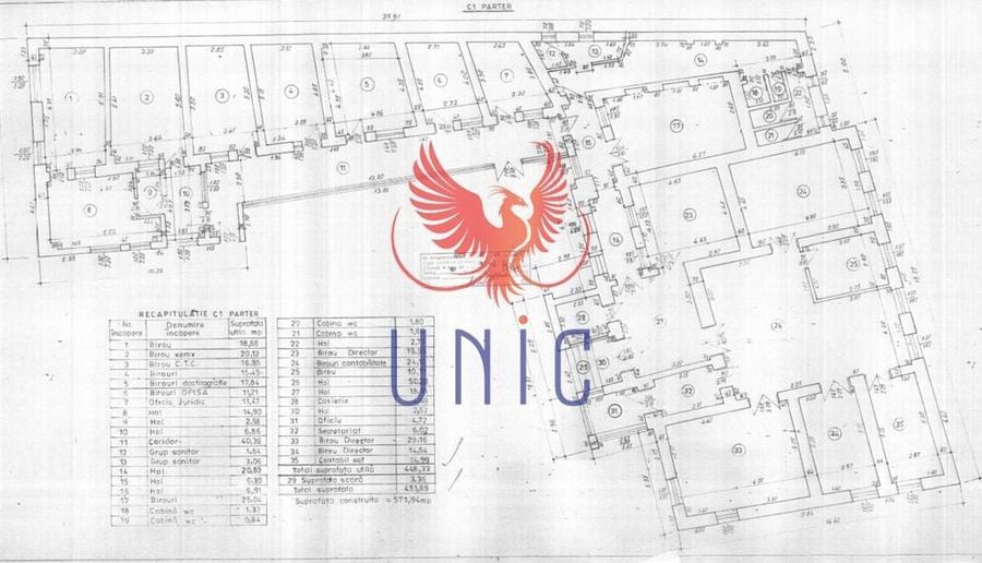 Casă individuală cu 26 camere cu Canalizare în Central