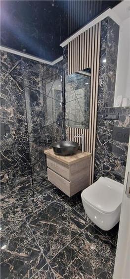 Apartament cu 3 camere decomandat, mobilat în Lipovei