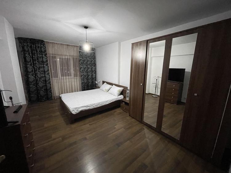 Apartament cu 3 camere decomandat în Ultracentral