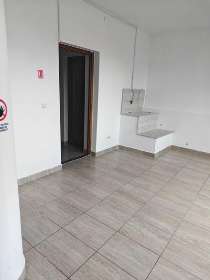 Spațiu comercial, de 90 mp, în Calea Dumbrăvii