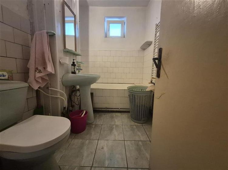 Apartament cu 2 camere decomandat în Dacia