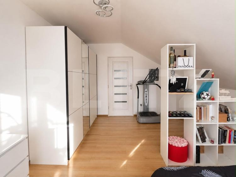 Apartament cu 2 camere semidecomandat, mobilat în Burdujeni
