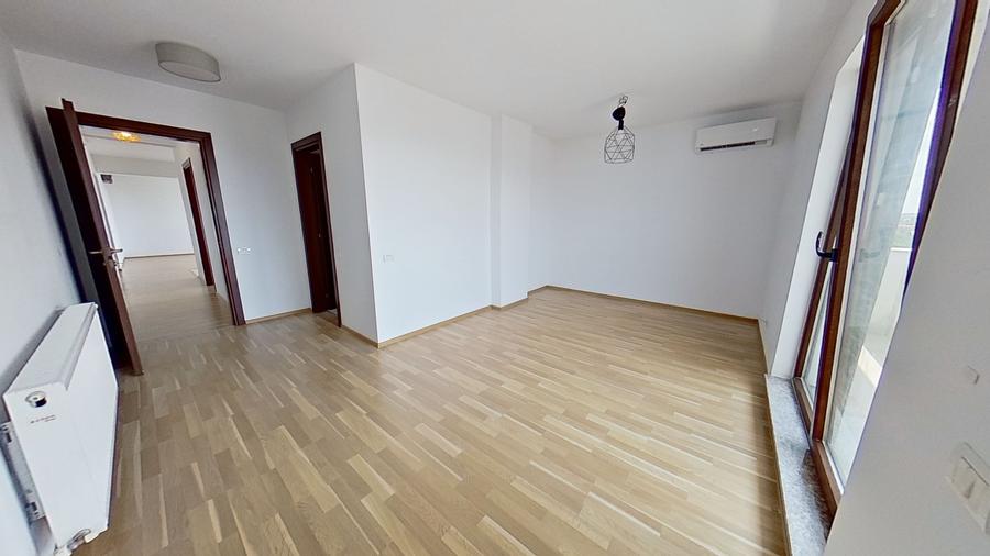 Apartament cu 3 camere în Băneasa