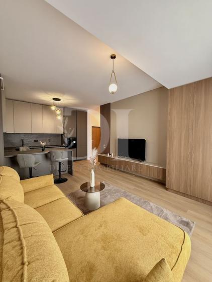 Apartament cu 2 camere semidecomandat, mobilat în Florești