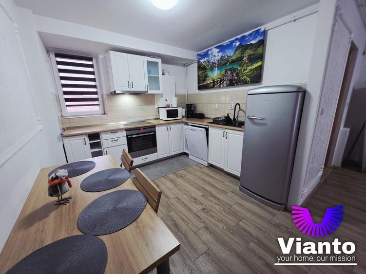 Apartament cu 3 camere decomandat, mobilat în Calea Poplăcii
