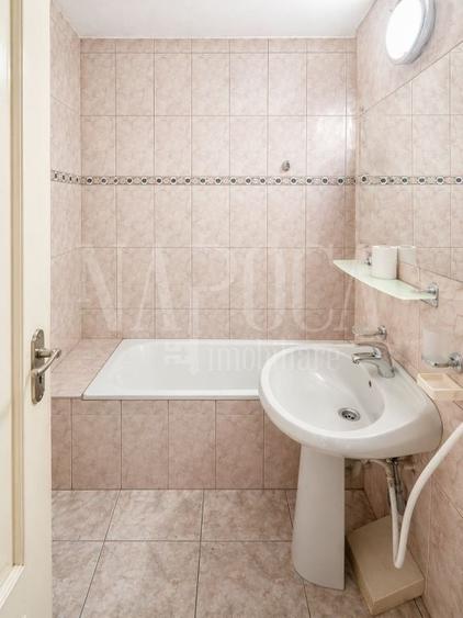 Apartament cu 3 camere decomandat în Nufărul