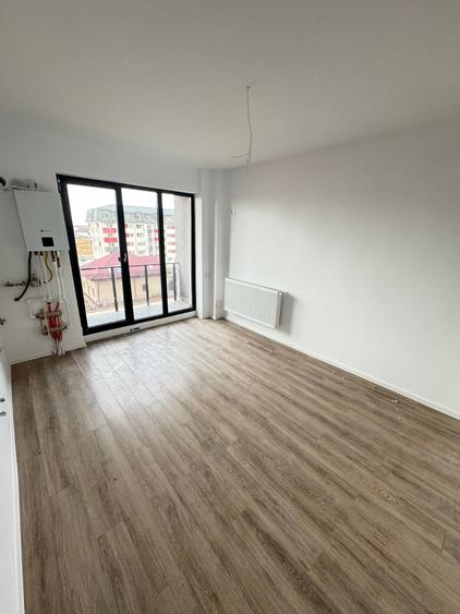 Apartament cu 2 camere semidecomandat în Militari