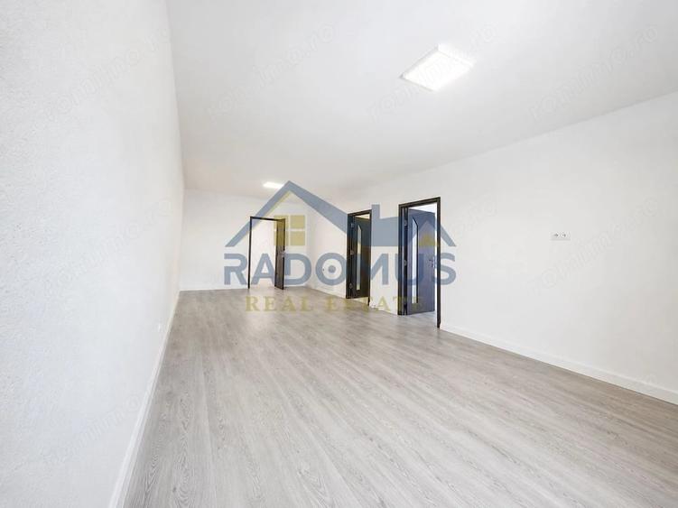 Casă cu 10 camere cu Teren 232 Mp în Ultracentral