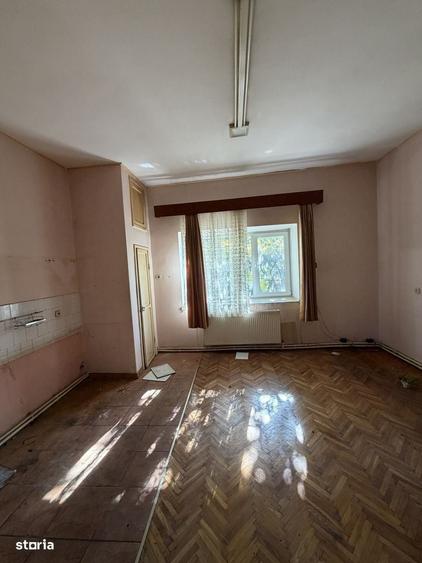 Casă cu 4 camere cu Teren 577 Mp în Ultracentral