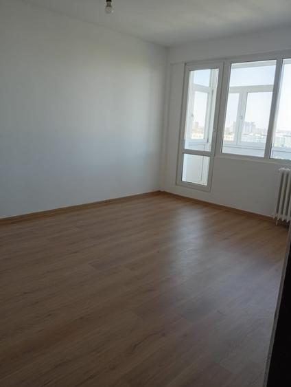 Apartament cu 2 camere semidecomandat în Fundeni