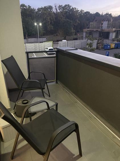 Apartament cu 2 camere decomandat în Sânmartin