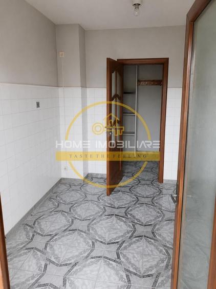 Apartament cu 2 camere decomandat în Nicolina