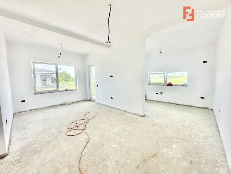 Duplex cu 3 camere si 2 bai - 76 mp utili - Bucovat - 10