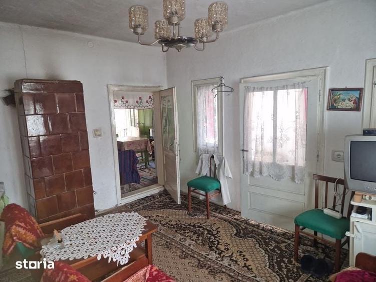 Casă cu 2 camere cu Teren 80 Mp în Corbu